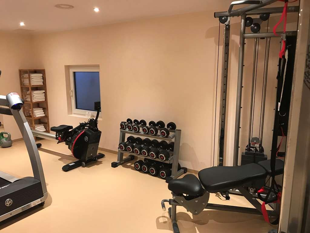 Azimut Hotel 3*