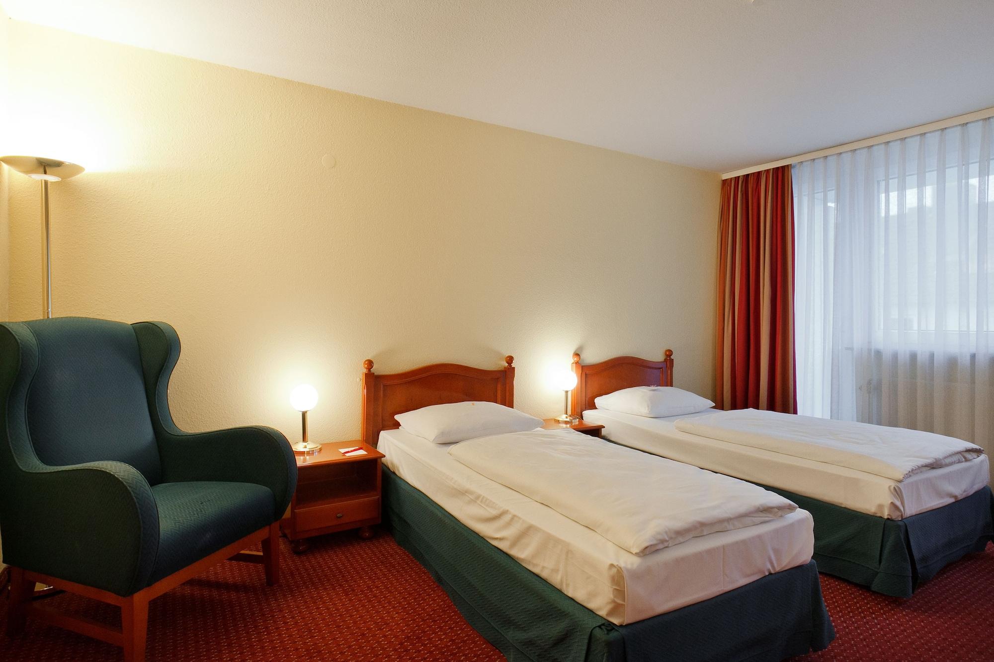 Azimut 3* Nürnberg